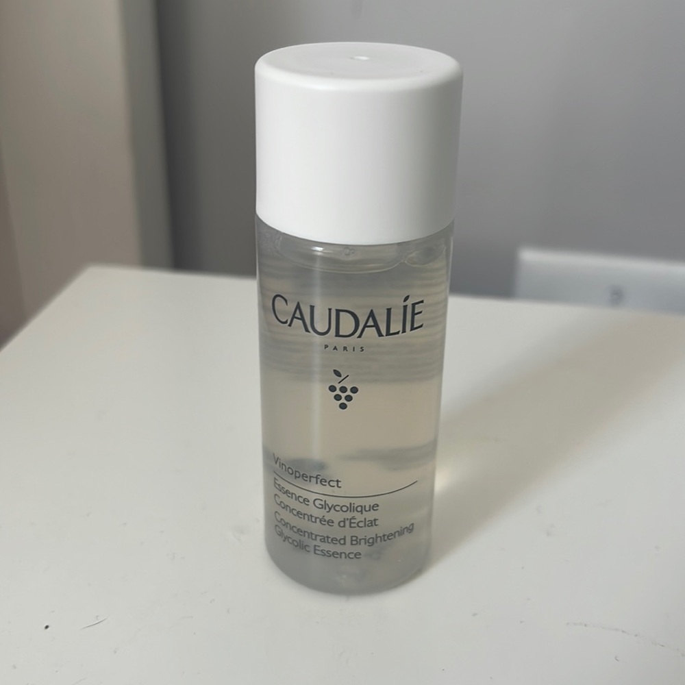 ⭐️5/$25⭐️ NEW Caudalie vinoperfect brightening essence- 1.6 fl oz